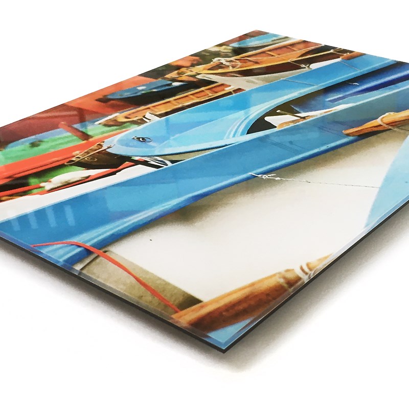 Bild hinter Plexiglas aufgezogen
